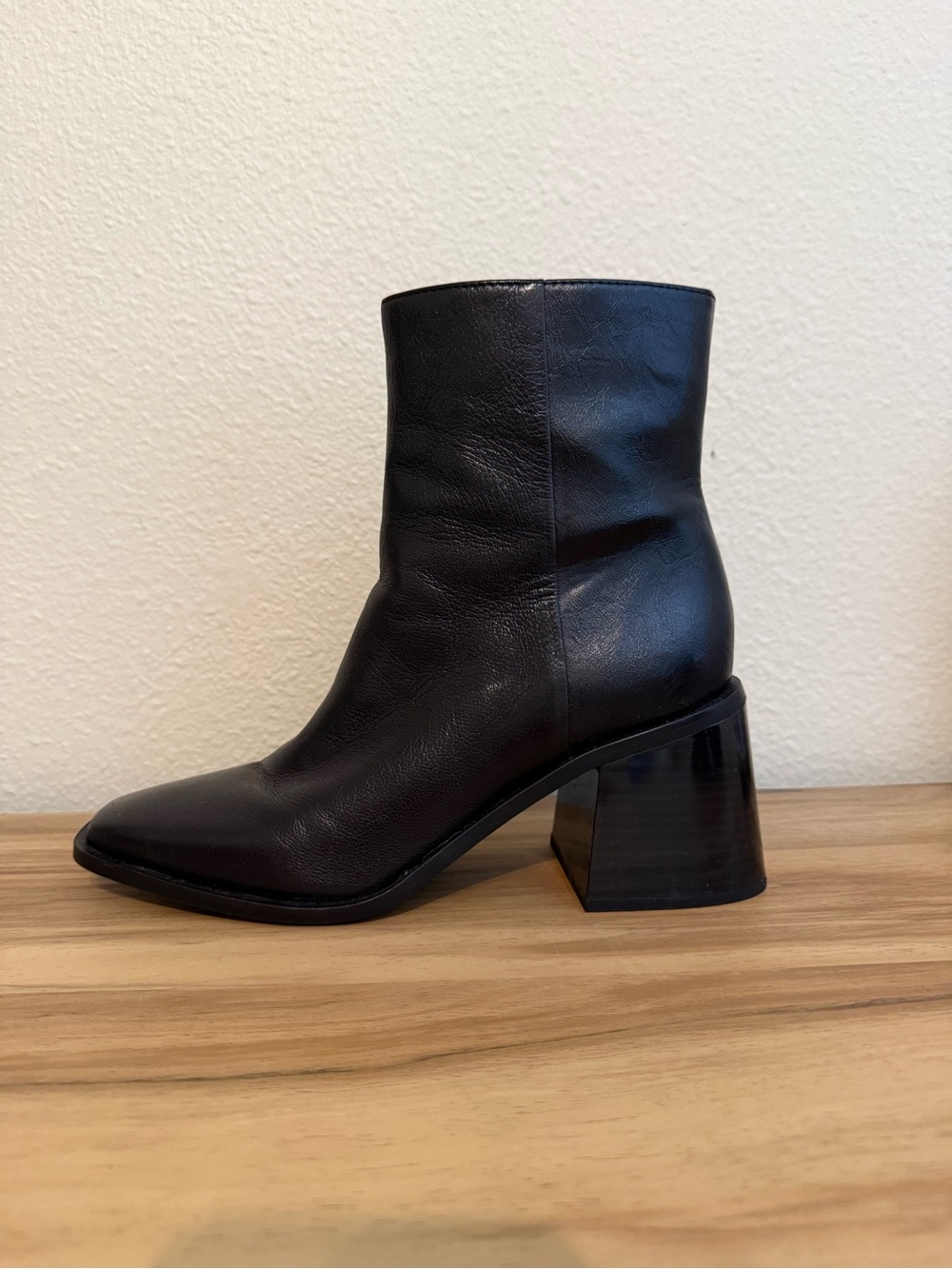 Sam Edelman Black Leather Block Heel Ankle Boots - Picture 2 of 8